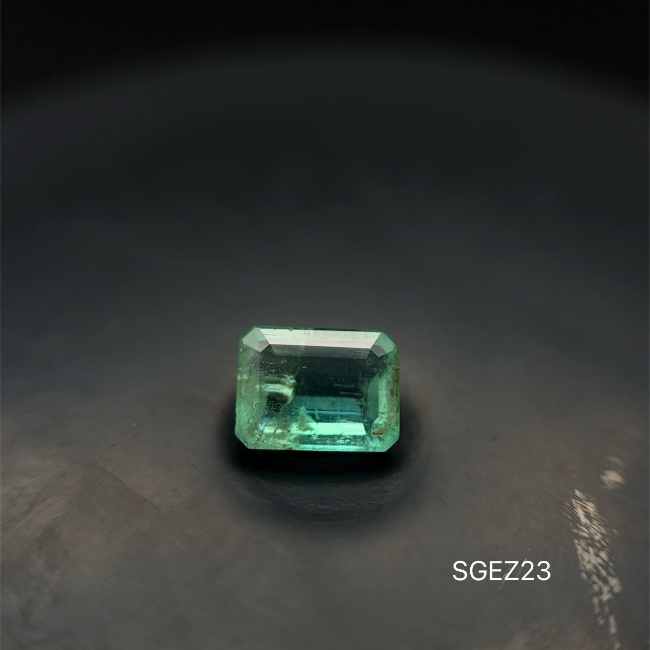 ESMERALDA ZAMBIA C.ESMERALDA 0.965 CTS 5.16 X 6.73 MM