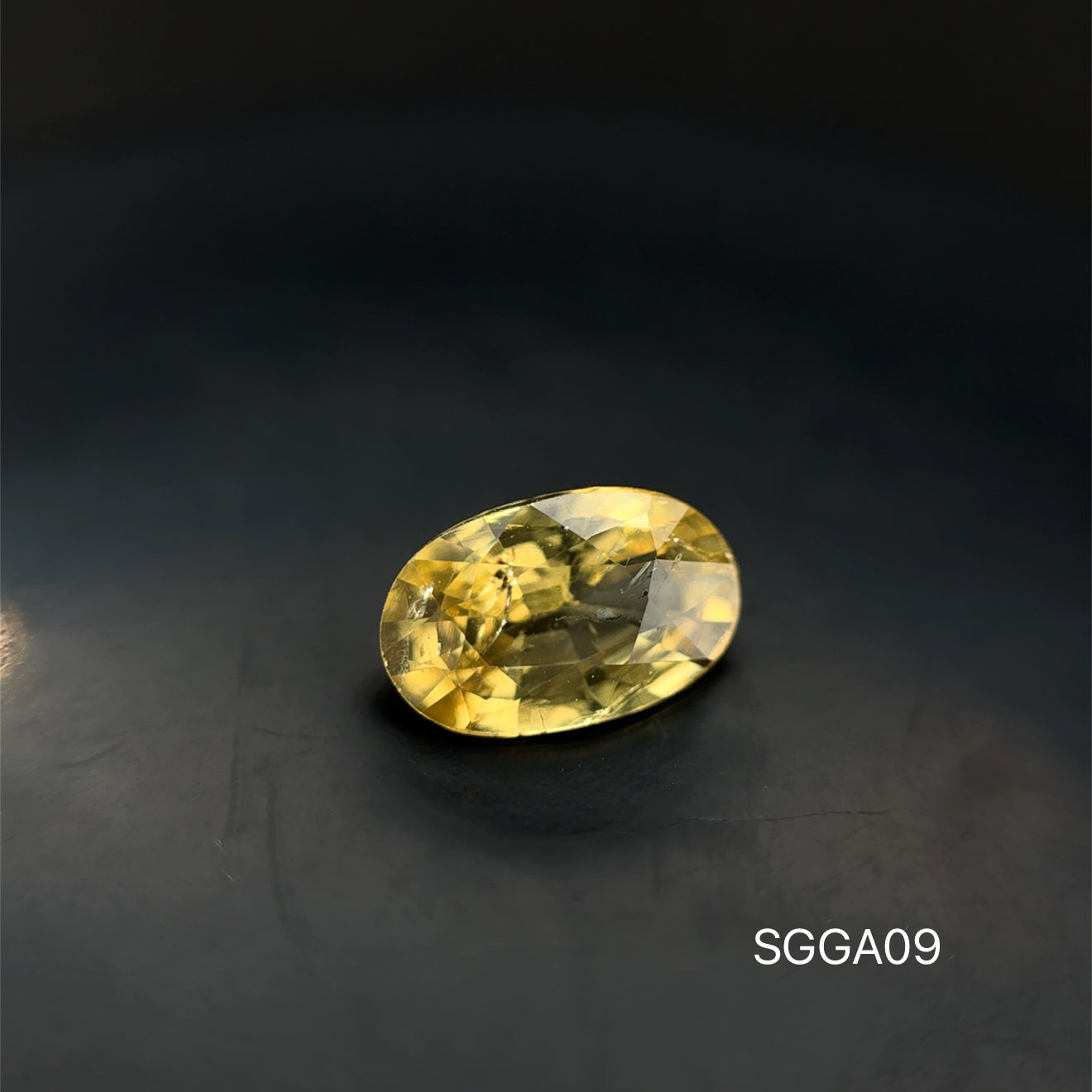 GRANATE AMARILLO OVAL 1.87 CT/ 6.30 X 9.83 MM