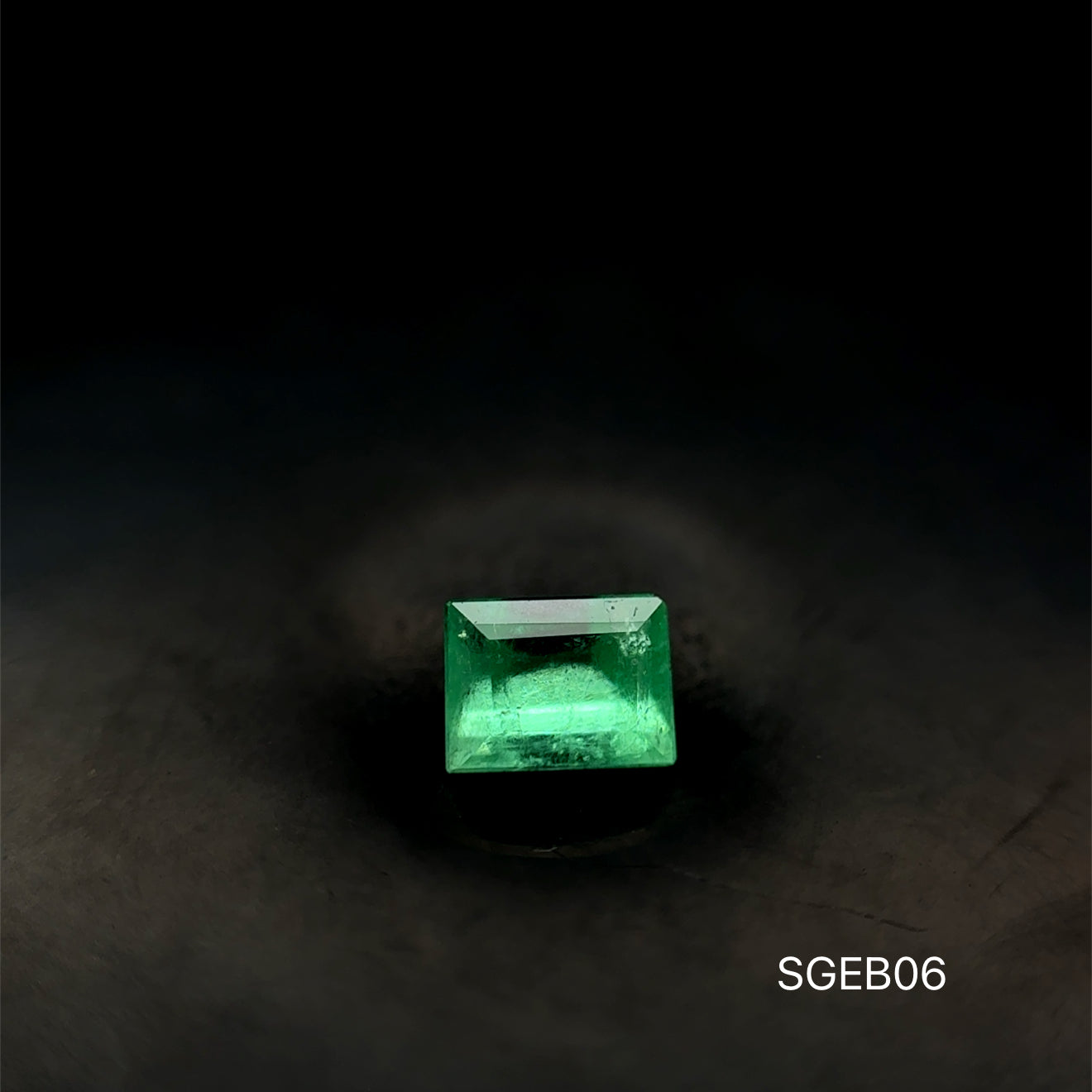 ESMERALDA COLOMBIANA BAGUETTE .35 CT/ 3.44 X 4.62 MM