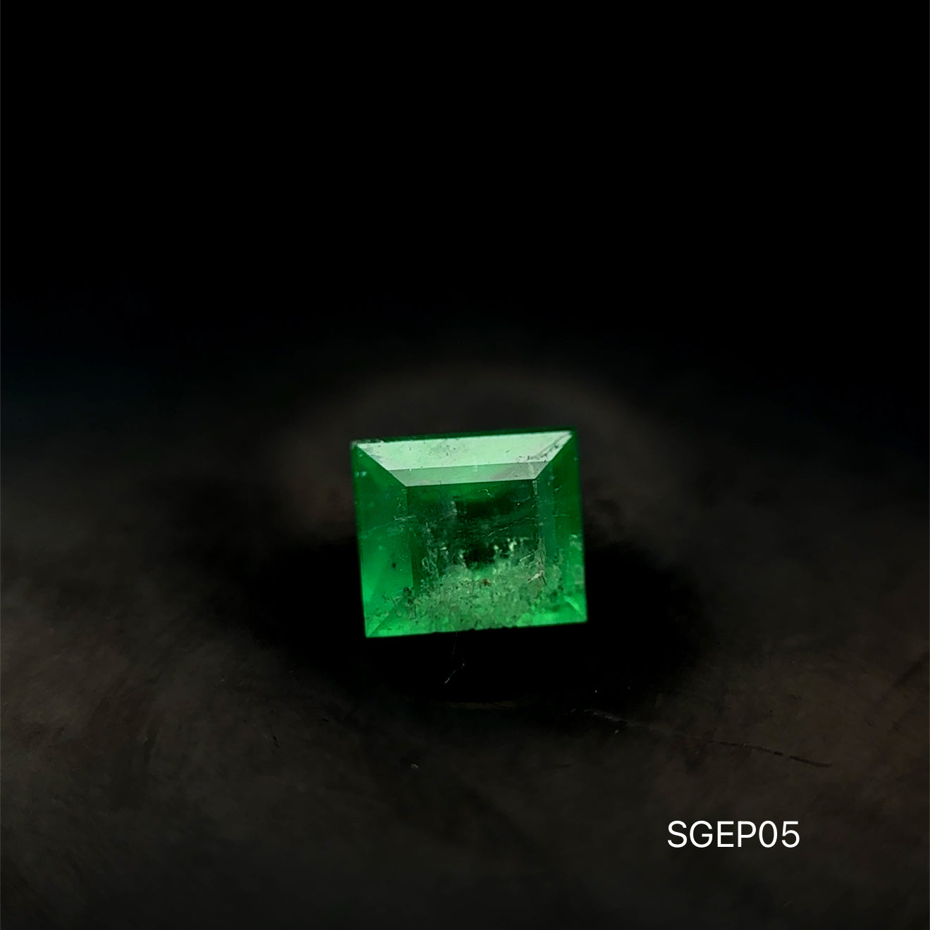 ESMERALDA COLOMBIANA PRINCESS .44 CT / 4.20 X 4.89 MM