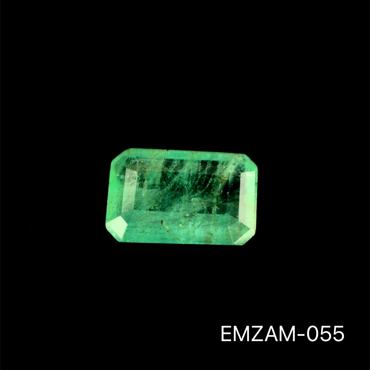 ESMERALDA ZAMBIA ESMERALDA 0.960 CTS 7.66 X 5.19 MM