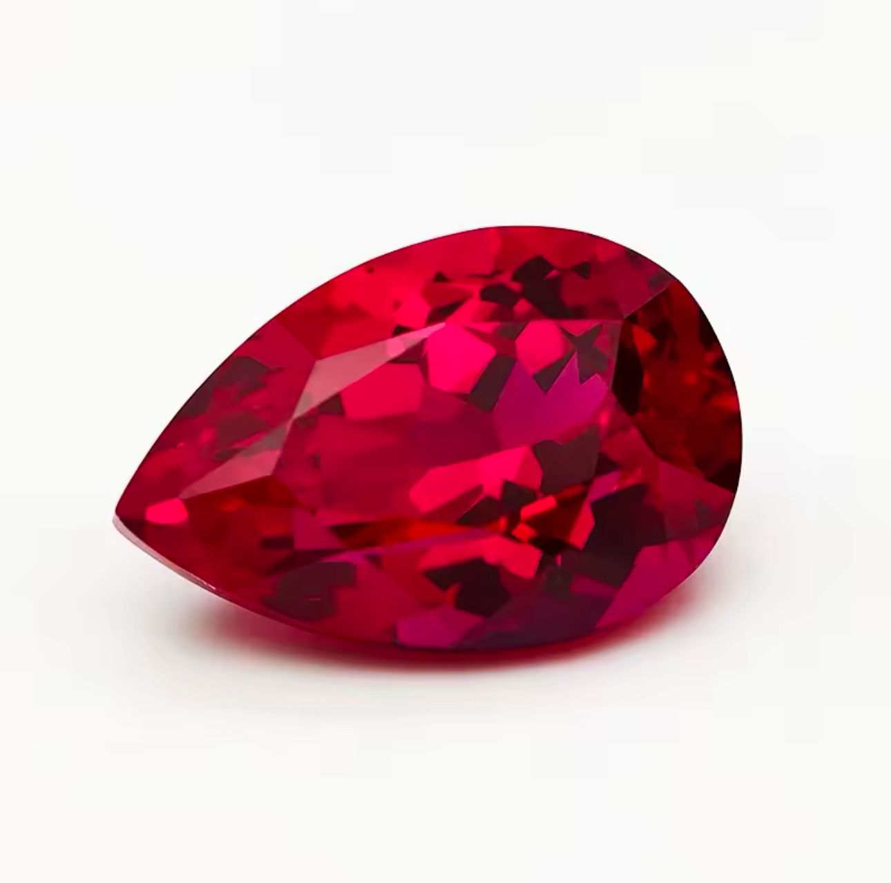 RUBÍ LAB AGL PERA 6 X 8 MM