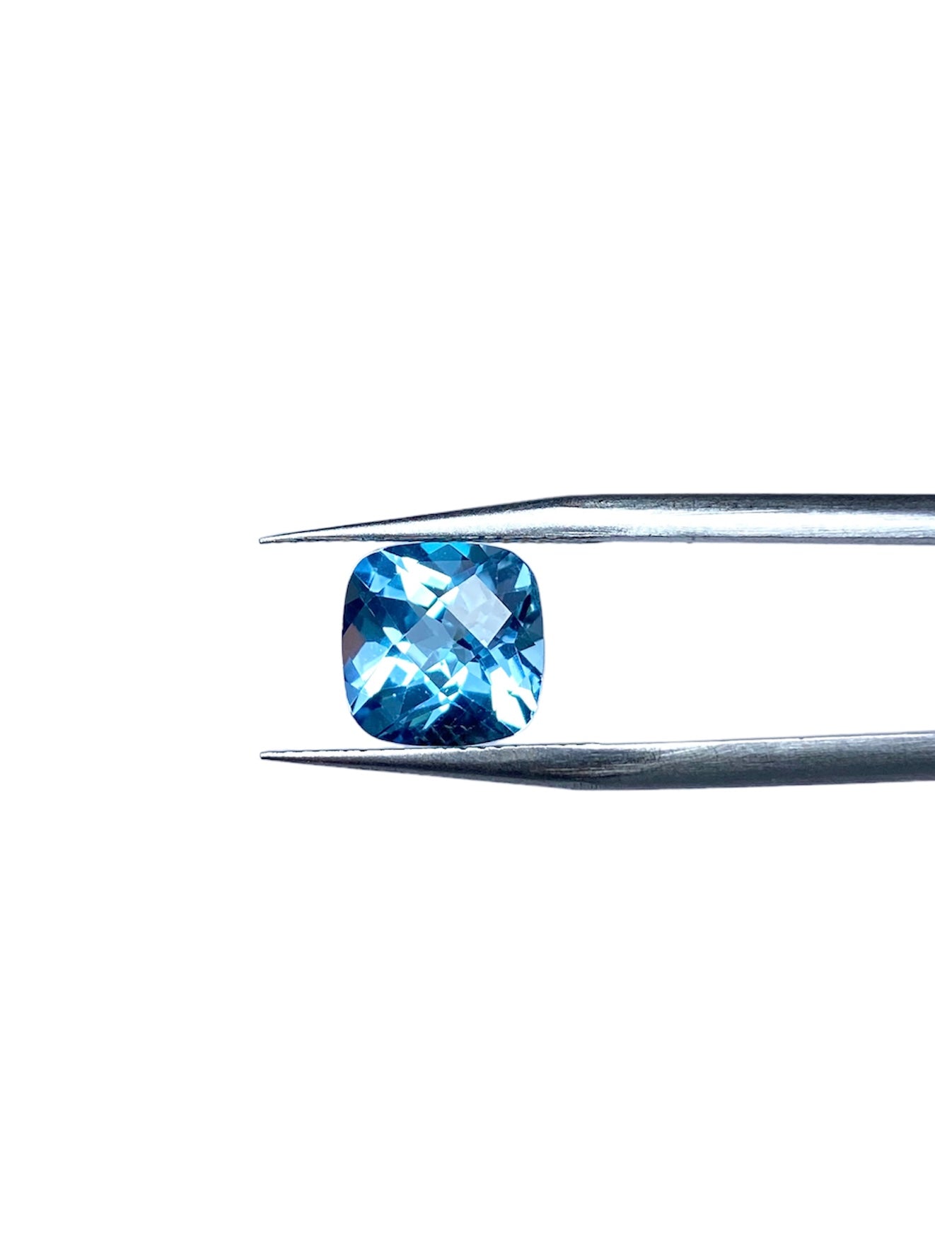 TOPACIO AZUL CUSHION 8.4 x 8.2MM 2.66 CT