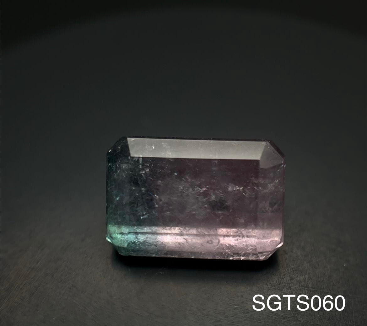 TURMALINA BICOLOR 9.64 X 13.35 MM 6.8 CTS