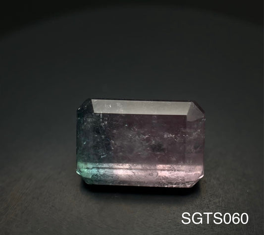TURMALINA BICOLOR 9.64 X 13.35 MM 6.8 CTS