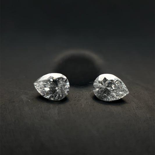 PAR DIAMANTE LAB CORTE  PERA 4 X 3 MM 0.275 CTS