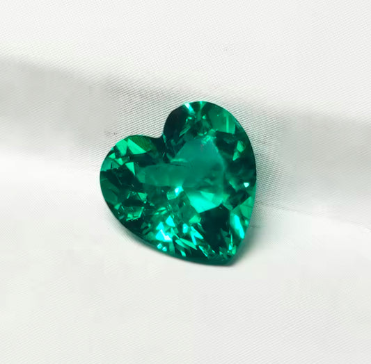 ESMERALDA LAB GROWN AGL CORAZON 1.24 CT 7X7 MM