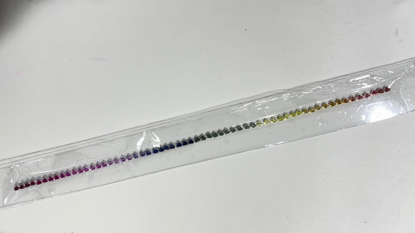 ZAFIRO RAINBOW LAB  DIAMANTE 3 X 4 MM