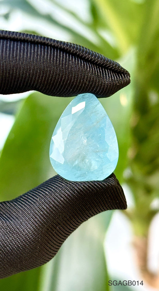 AGUA MARINA CORTE PERA 25.8 X 18.46 X11.11 MM 27.440 CTS