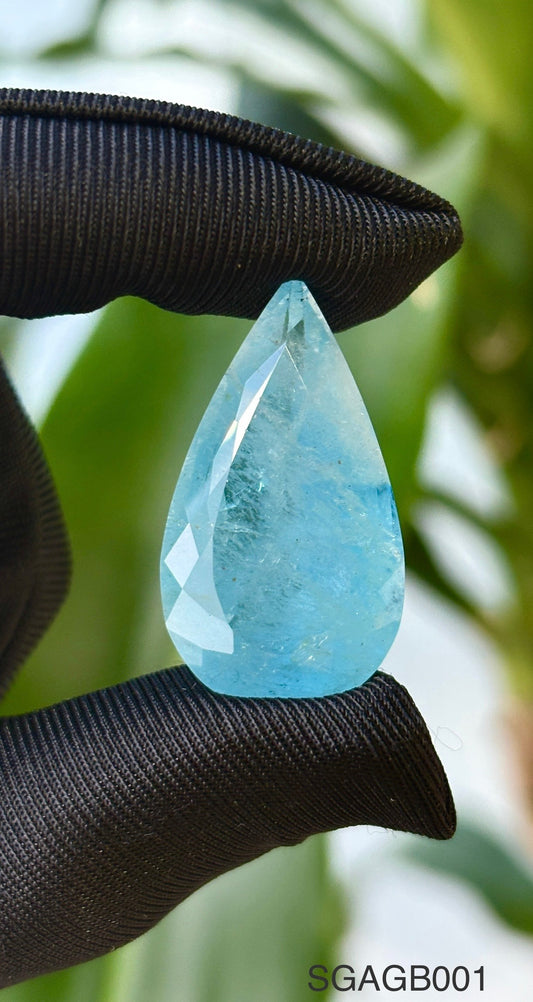 AGUAMARINA 30.75 CT 31.95 X 17.96