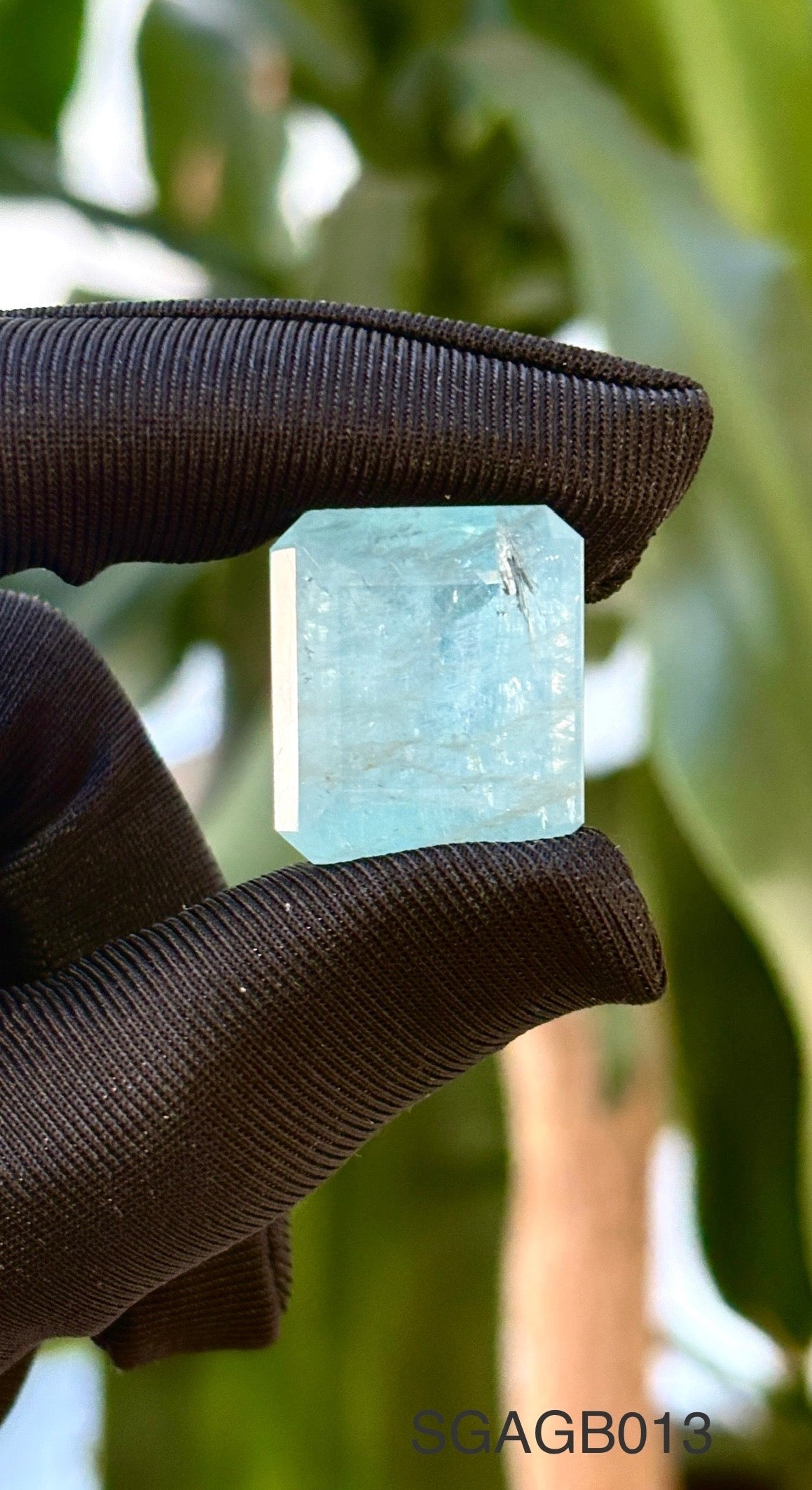 AGUA MARINA CORTE ESMERALDA 21.15 X 18.48 MM 32.440 CTS