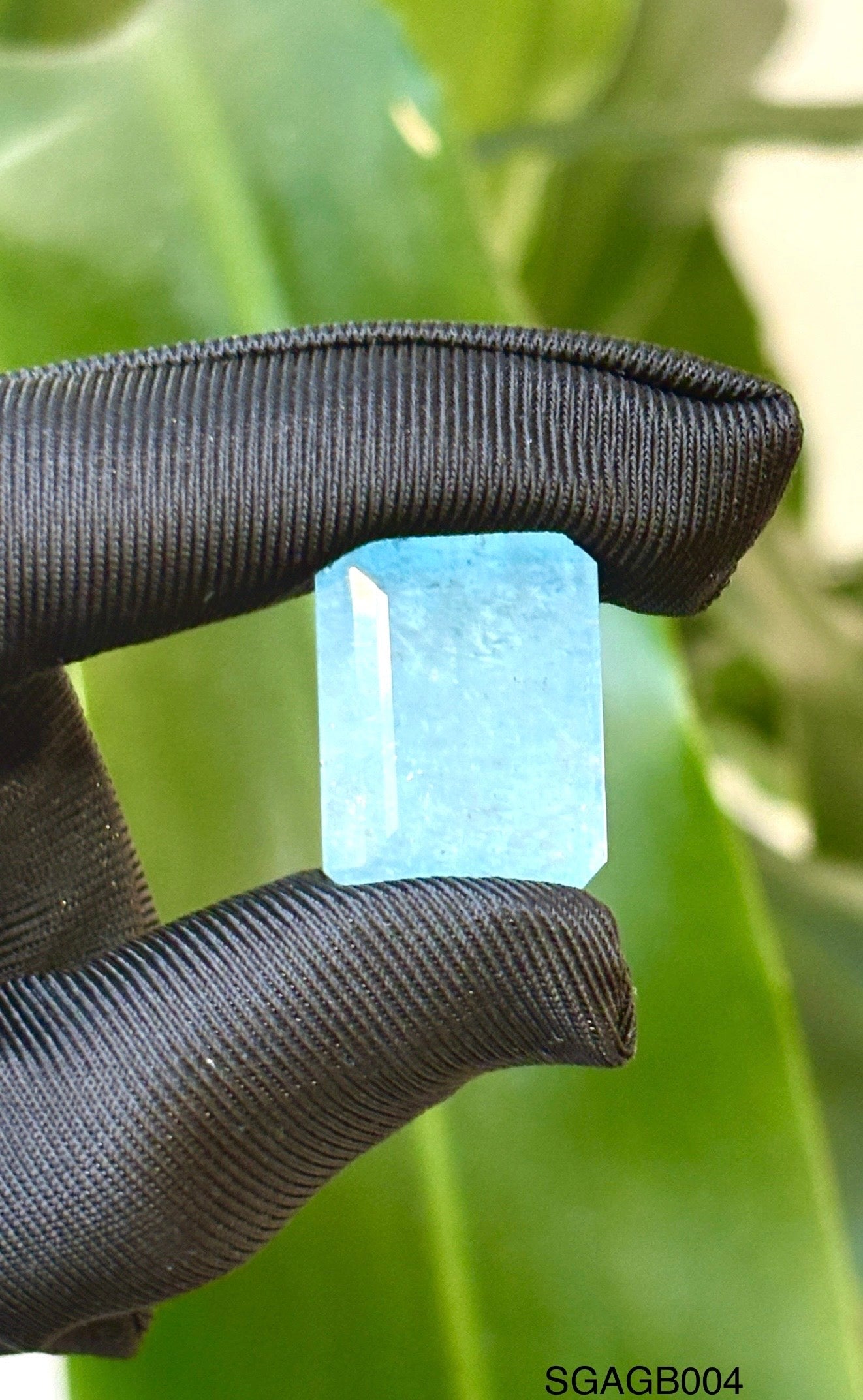 AGUAMARINA 26.545 CTS 21.1 X 16.1 10.8 MM