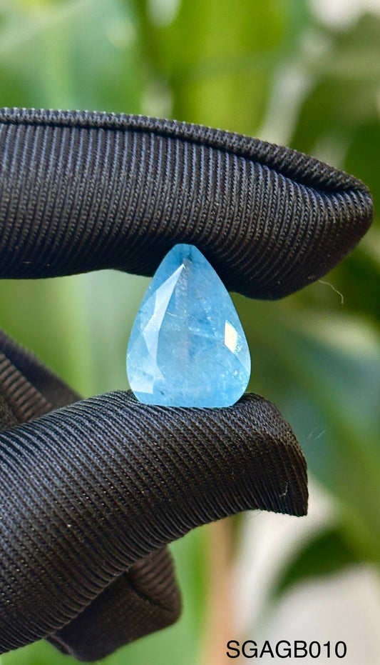 AGUAMARINA  8.09 CTS 17X 11.6 X 8.3 MM