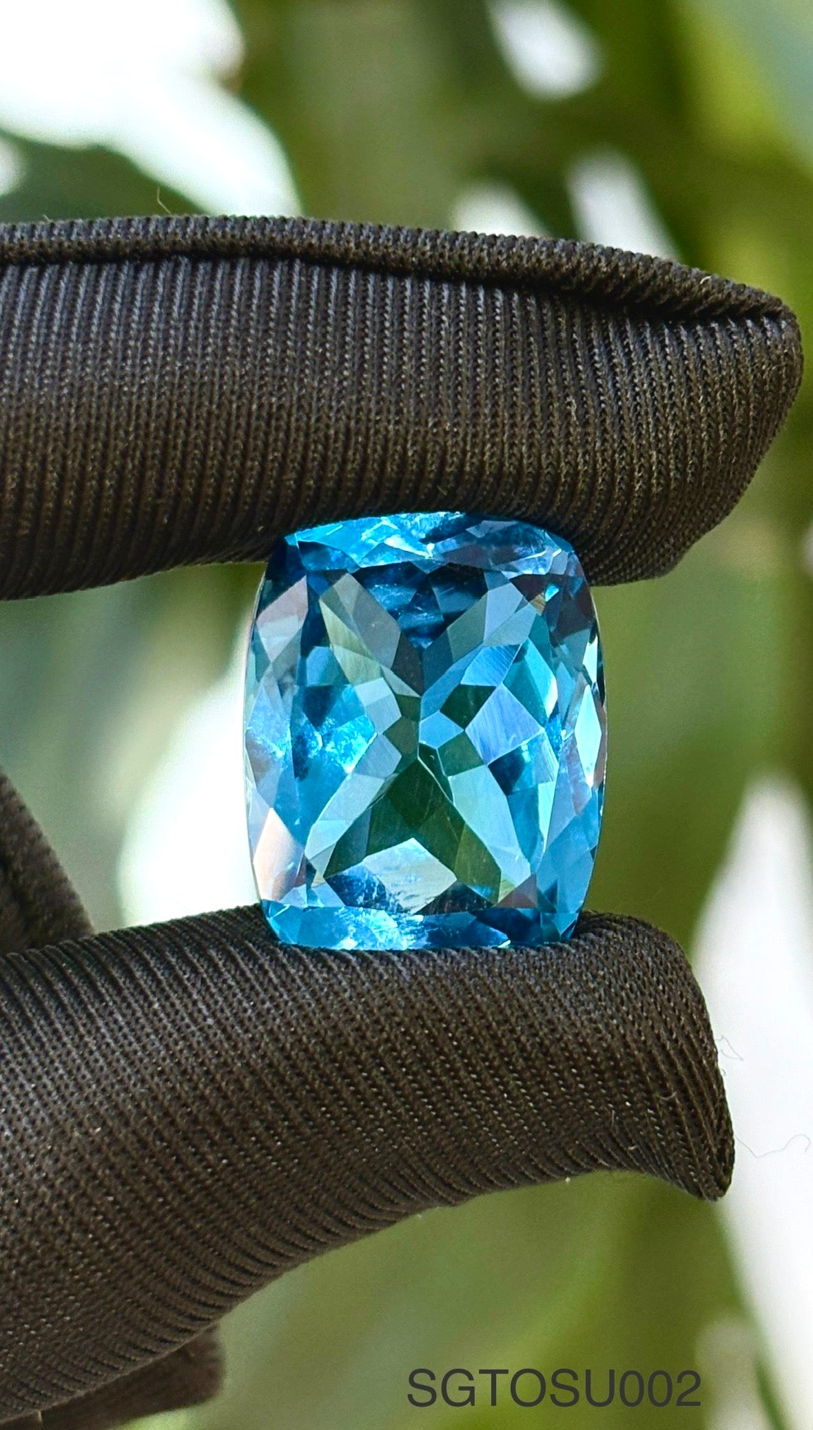 TOPACIO SUIZO CORTE CUSHION 30.13 CTS