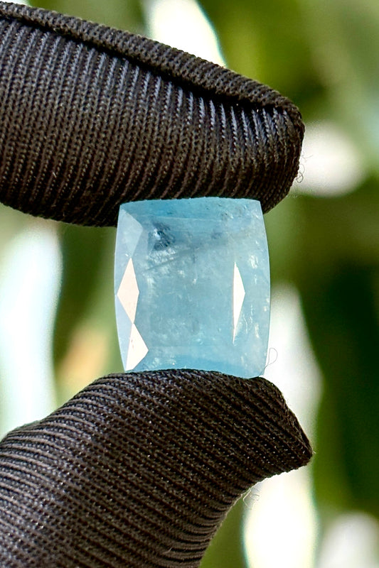 AGUAMARINA  6.755 CTS 13.2 X 11 X 6.5 MM