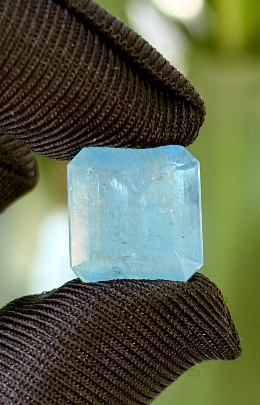 AGUAMARINA 8.05 CTS 11.6. X 12.1 X 8.3 MM