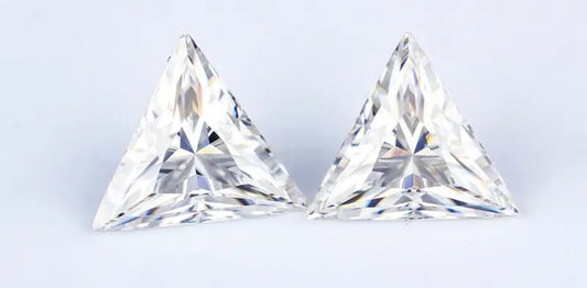 MOISSANITA GRA CORTE TRIÁNGULO 0.50CT 5X5MM