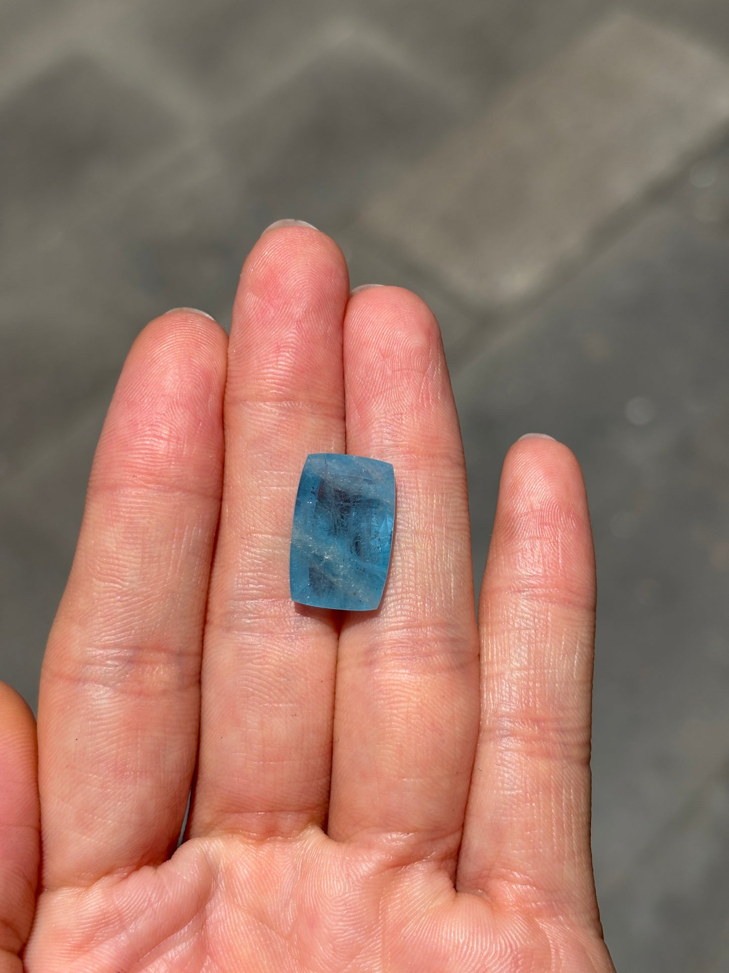 AGUAMARINA 9.63 CTS 11.52 X 17.67 X 6.26 MM