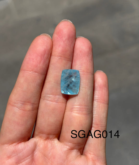 AGUAMARINA 8.39 CTS 11.53 x 14.99 x 6.61 MM