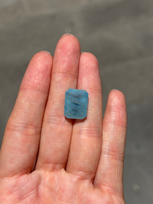 AGUAMARINA 10.86 CTS 12.07 X 15.44 X 7.62 MM