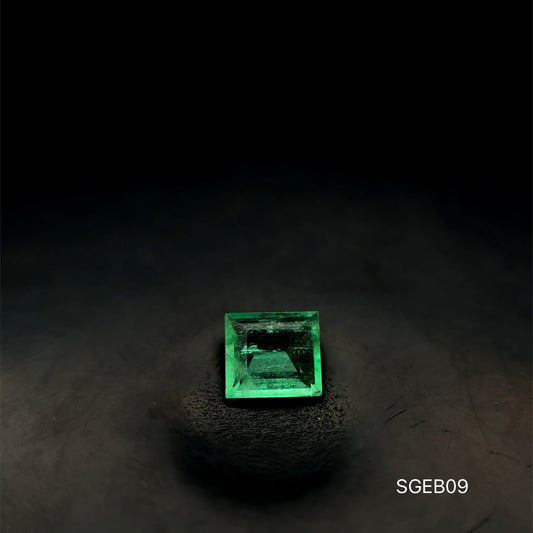 ESMERALDA COLOMBIANA BAGUETTE .23 CT/ 4.06 X 4.43 MM