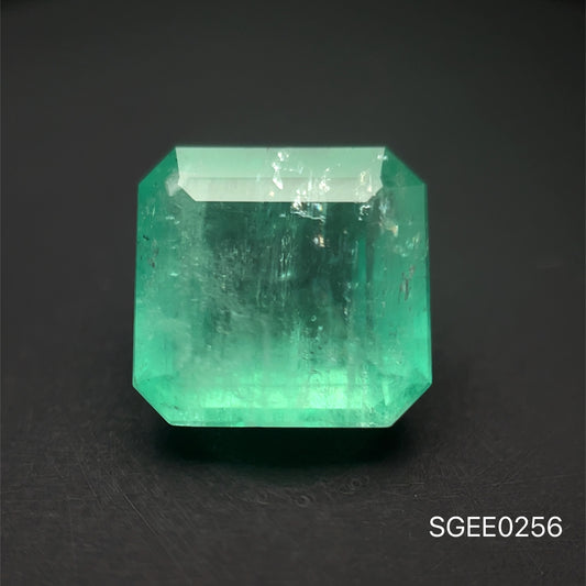 ESMERALDA NATURAL COLOMBIANA ASSCHER 4.12 CTS 9.82 X 9.35 X 5.68 MM
