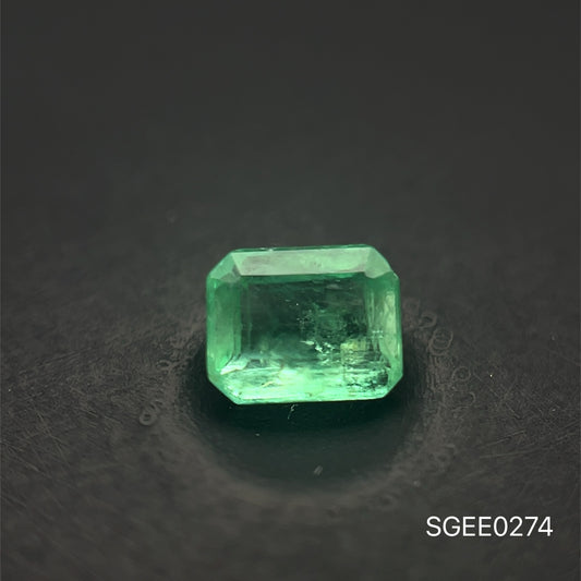 ESMERALDA NATURAL COLOMBIANA ESMERALDA 0.395 CTS 4.83 X 3.77 X 2.5 MM