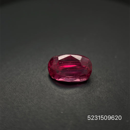 RUBÍ GIA CORTE OVAL 1.55 CT