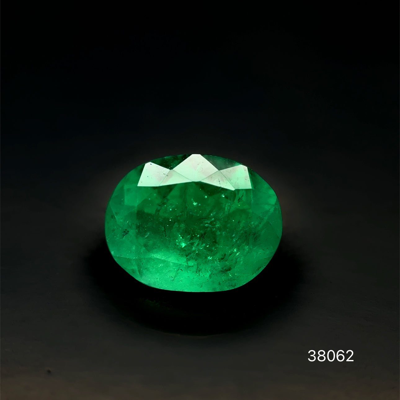ESMERALDA CDTEC CORTE OVAL 1.03 CTS
