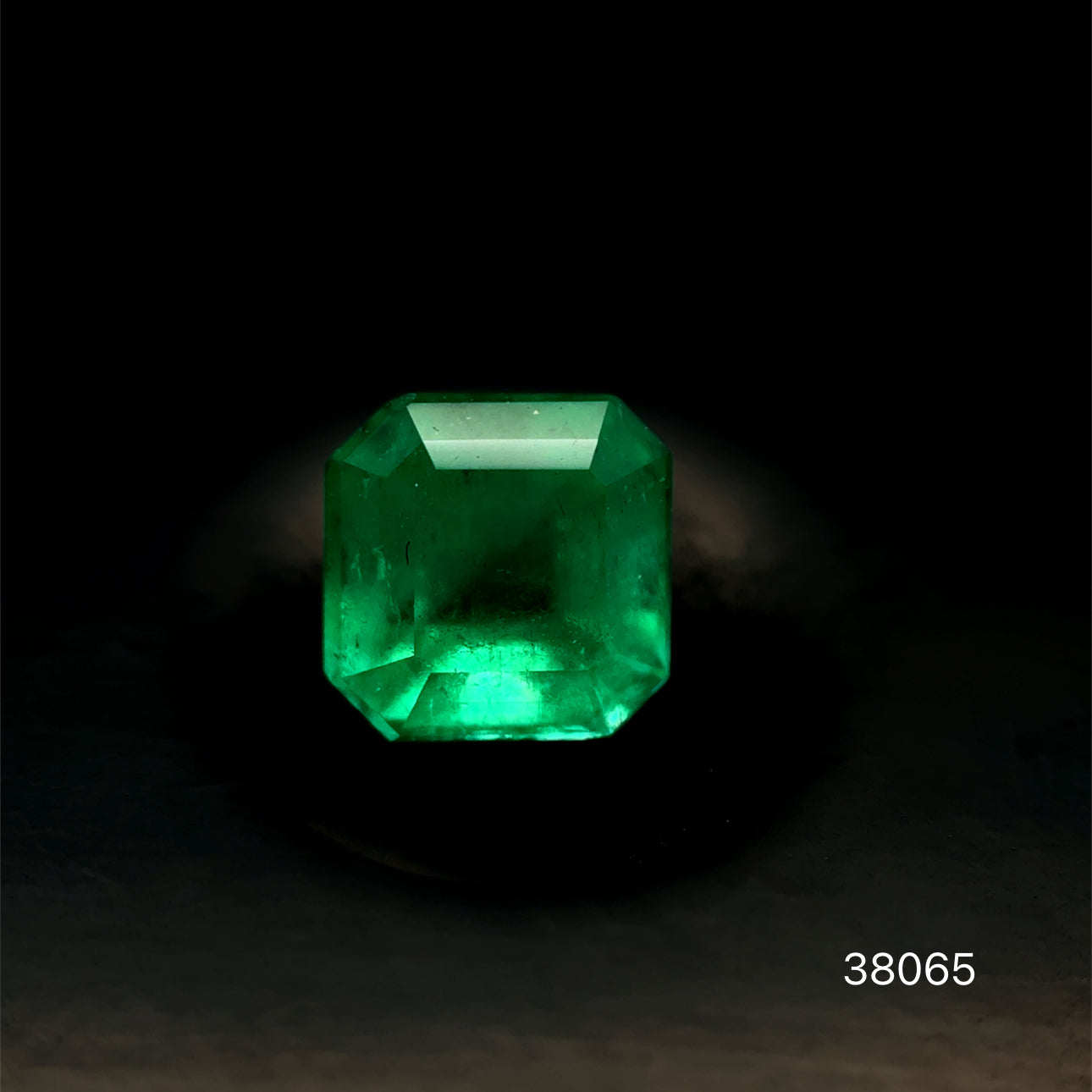 ESMERALDA CDTEC CORTE ASSCHER 0.83 CTS