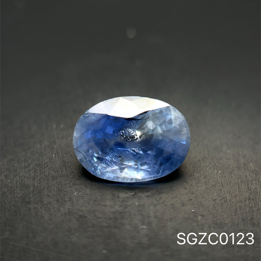 ZAFIRO CORTE OVAL 2.53 CTS