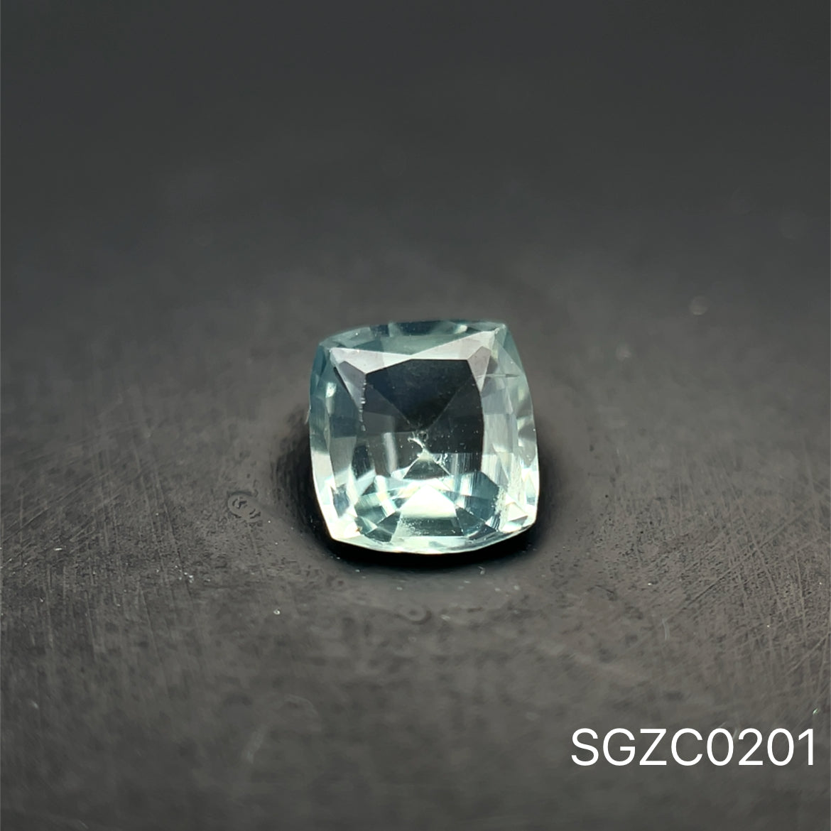 ZAFIRO CORTE CUSHION 0.73CT
