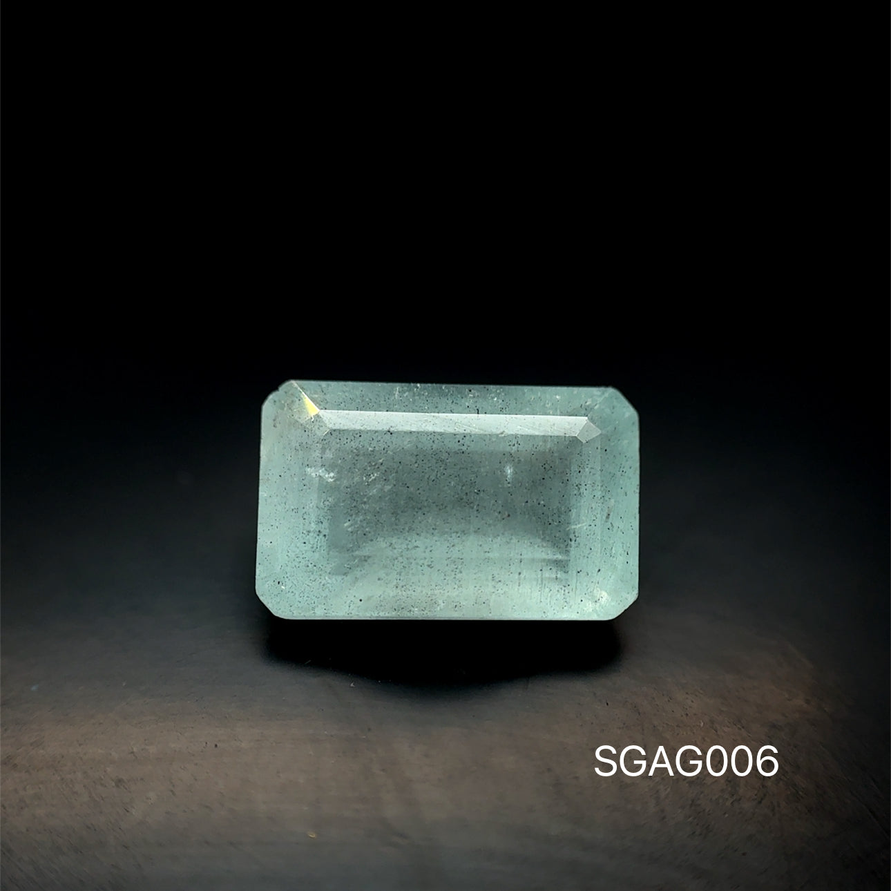AGUAMARINA CORTE ESMERALDA 5.62 CT 13.4 X 8.4 X 6.4 MM