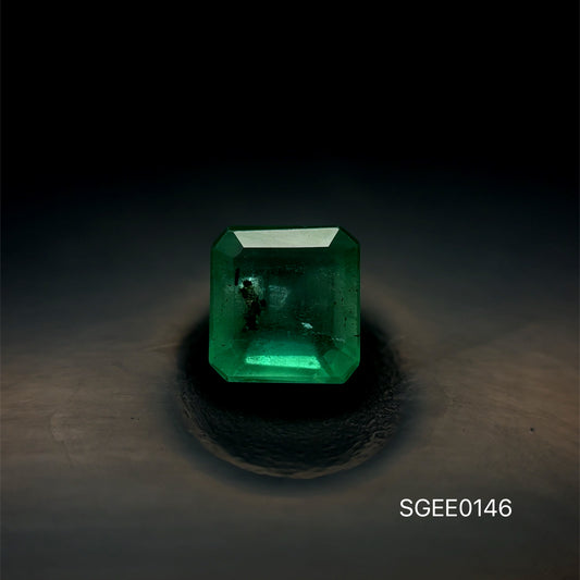 ESMERALDA CORTE OCTAGONAL  5.8 X 5.6 MM 0.945CT