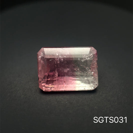 TURMALINA BICOLOR 4.805 CTS 11.84 X 8.71 X5.05 MM