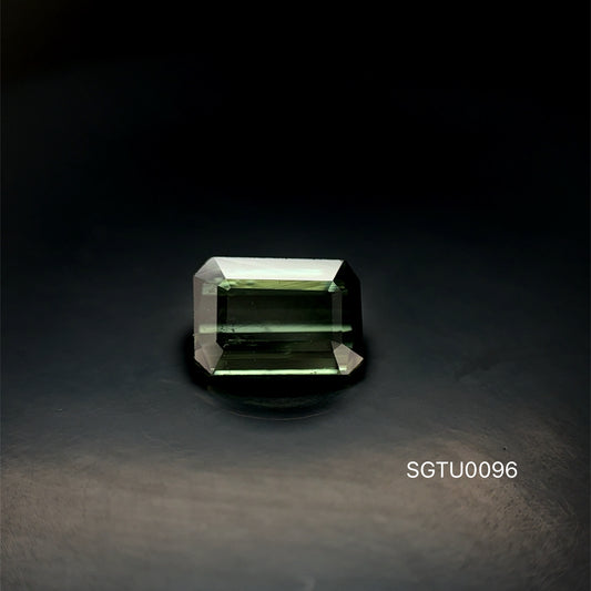 TURMALINA VERDE 1.97 CTS 6.10 X 8.57  X 3.89 MM