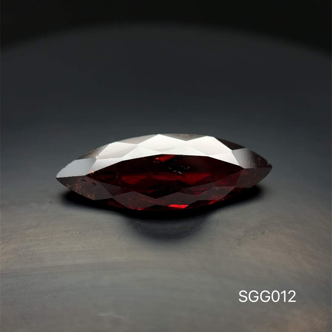 GRANATE 7.1 X 20.18 MM  5.630 CT