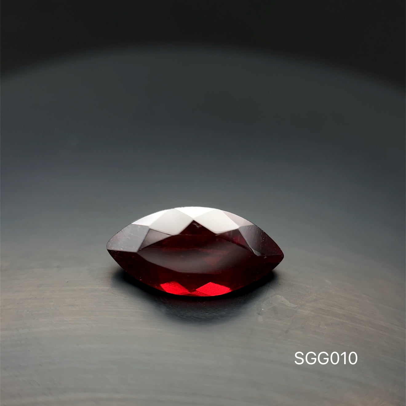 GRANATE 6.6 X 13.1 MM  3.360 CT