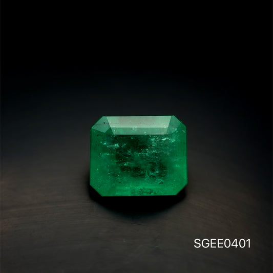 ESMERALDA COLOMBIANA 3.610 CT/ 8.39 x 10.28 MM