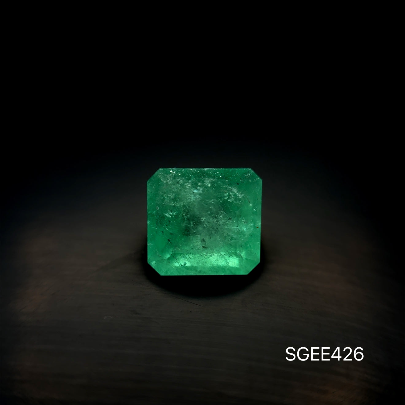 ESMERALDA COLOMBIANA 3.060 CT/ 8.26 X 8.78 MM