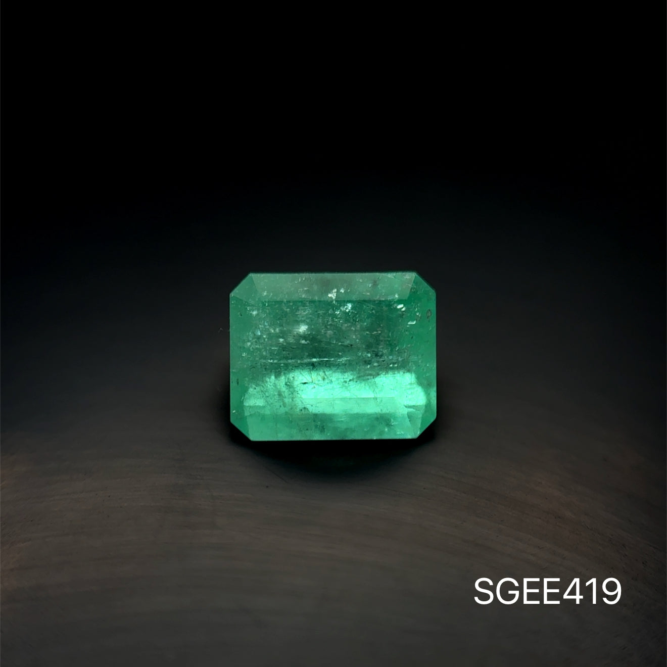 ESMERALDA COLOMBIANA 3.010 CT / 7.50 x 9.23 MM