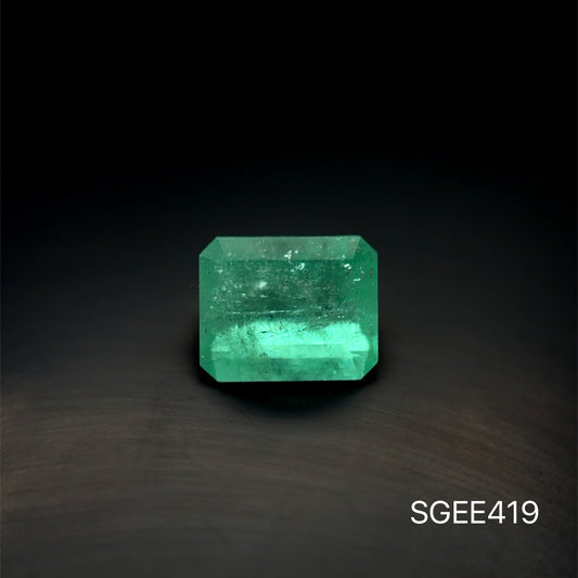 ESMERALDA COLOMBIANA 3.010 CT / 7.50 x 9.23 MM