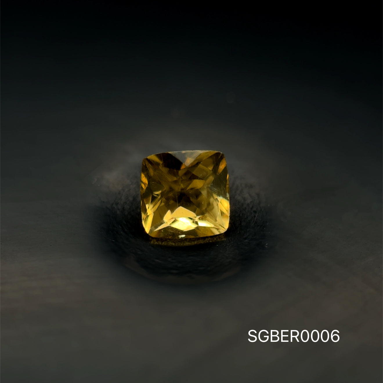 BERILO NATURAL AMARILLO CORTEE CUSHION 4 X 4 Y 3 X 3 MM