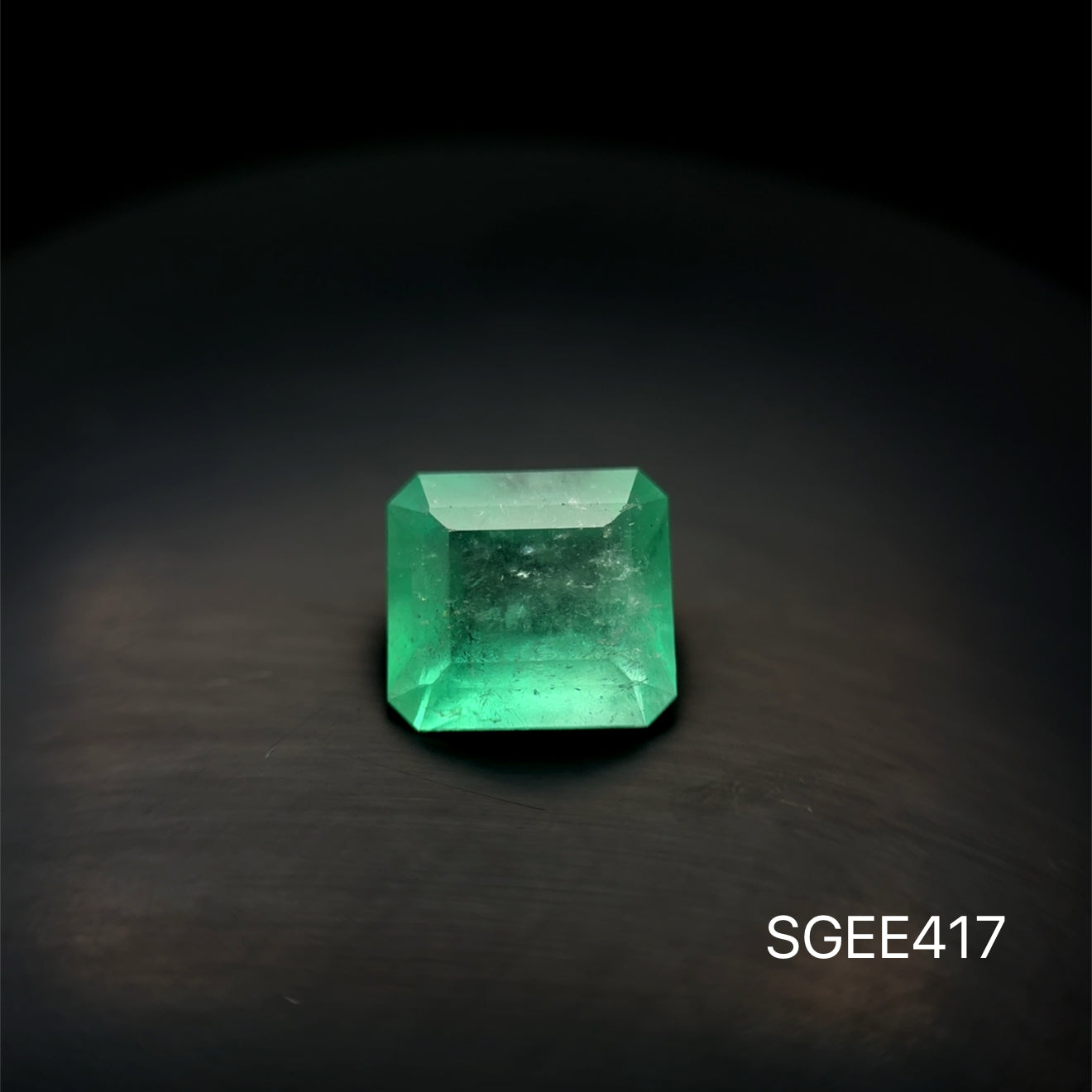 ESMERALDA COLOMBIANA 2.340 CT/ 7.85 X 8.67 MM