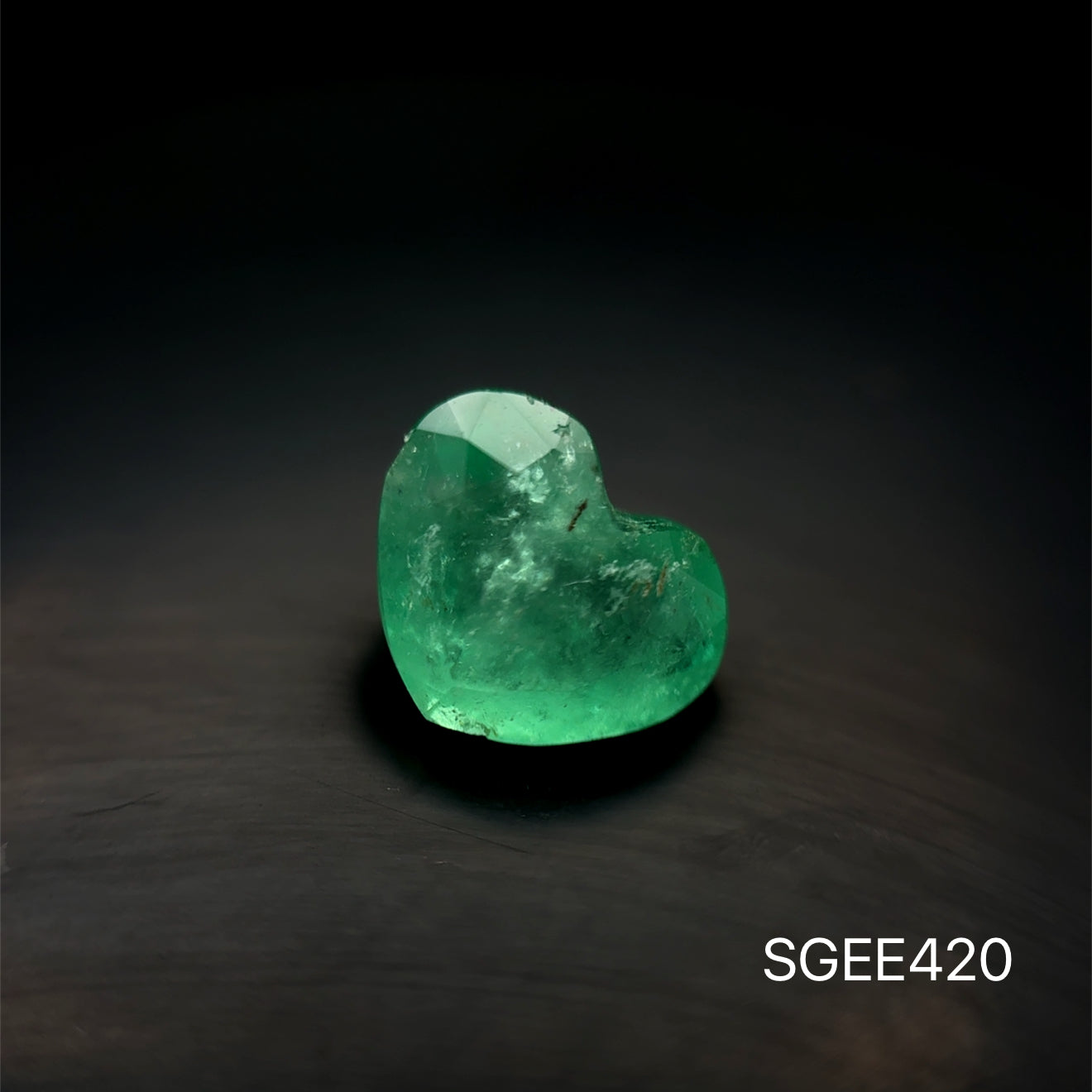 ESMERALDA COLOMBIANA 2.635 CT / 8.19 x 10.16 MM