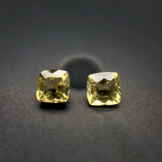 PAR DE BERILO AMARILLO CORTE CUSHION 4 X 4 MM 0.665 CTS