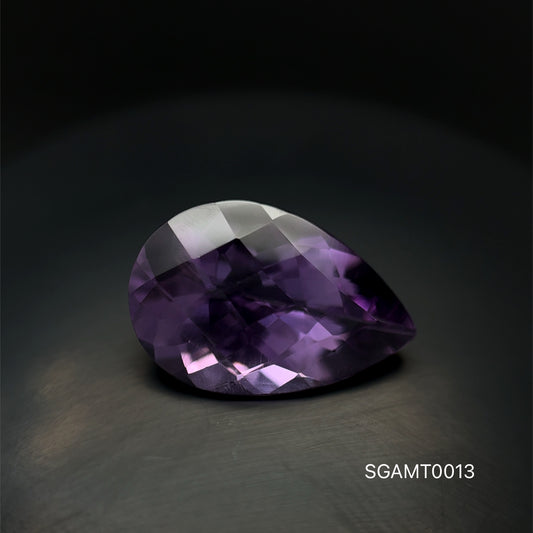 AMATISTA PERA 13.26 X 20.22 X 8.80 MM 11.000 CTS