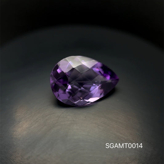 AMATISTA CORTE PERA 12.24 X 17.54 X 7.84 MM 8.610 CTS