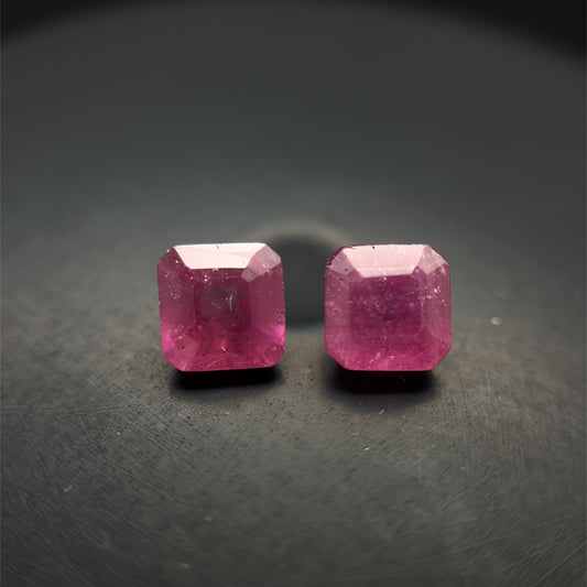 PAR DE RUBI CORTE ASSCHER 2.235 CTS 5X5 MM