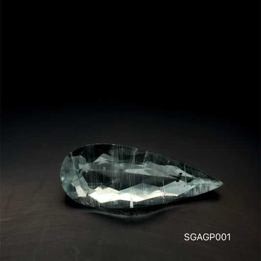 AGUA MARINA CORTE PERA 6.85 X 17.14 MM/ 3.030 CT